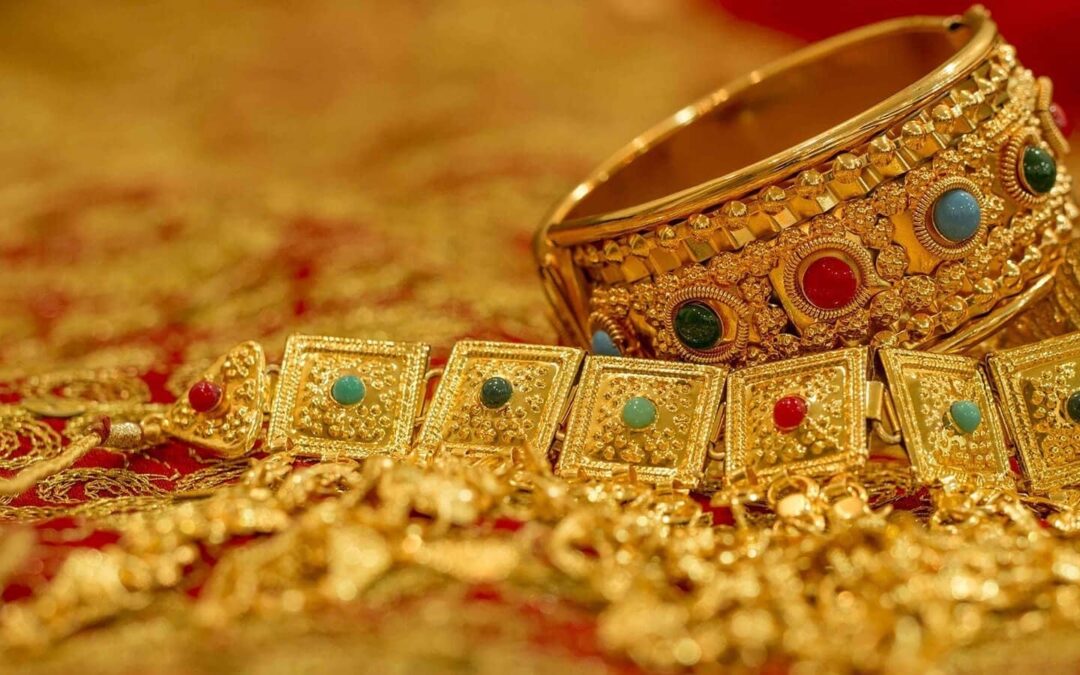 Gold price surges amid uncertainty over new omicron outbreak