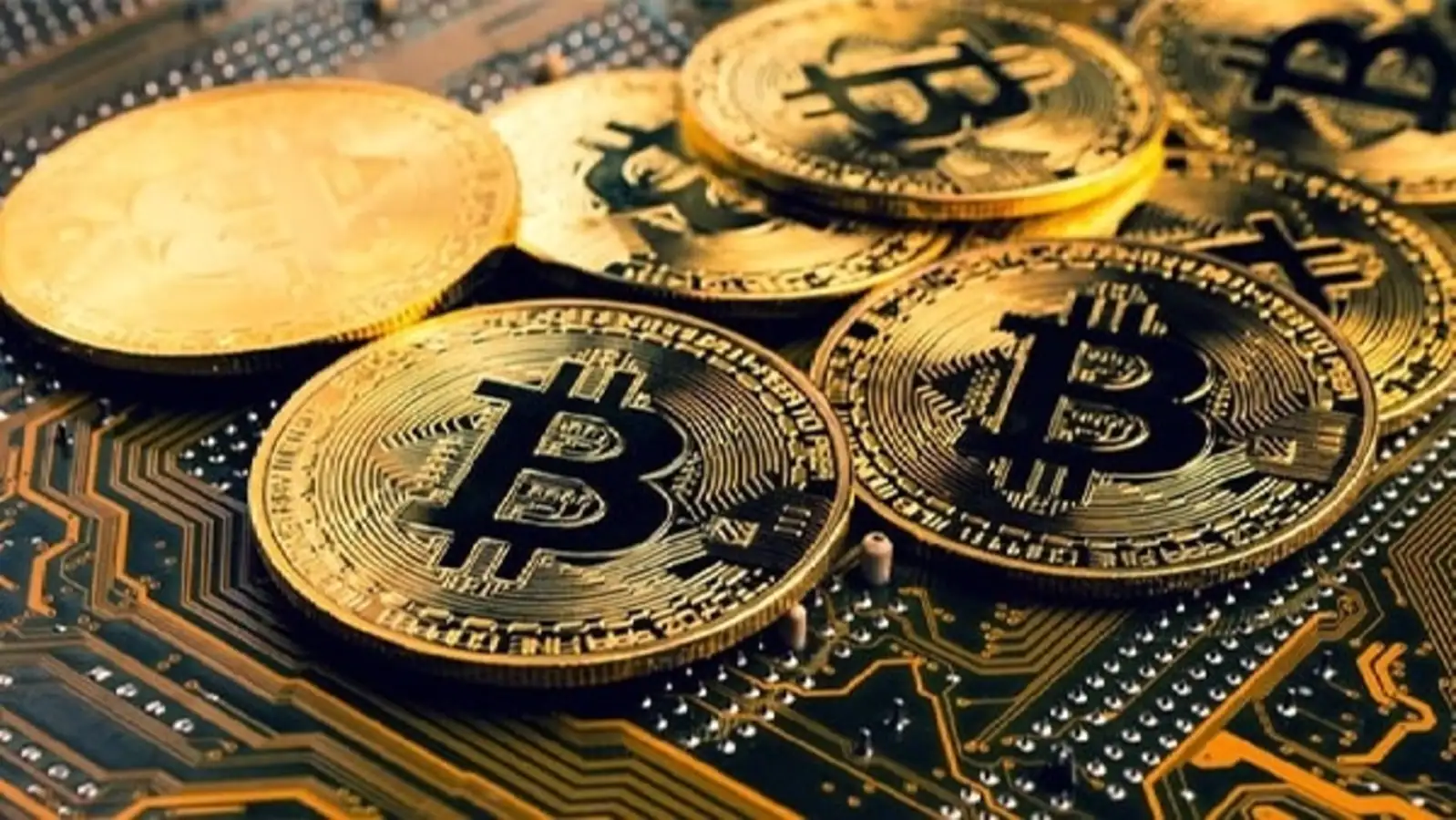 Bitcoin climbs to $51,000, hits highest in more than two weeks