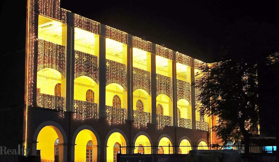 Ahmedabad civic body seals 16 commercial units for lack of BU permission – ET RealEstate