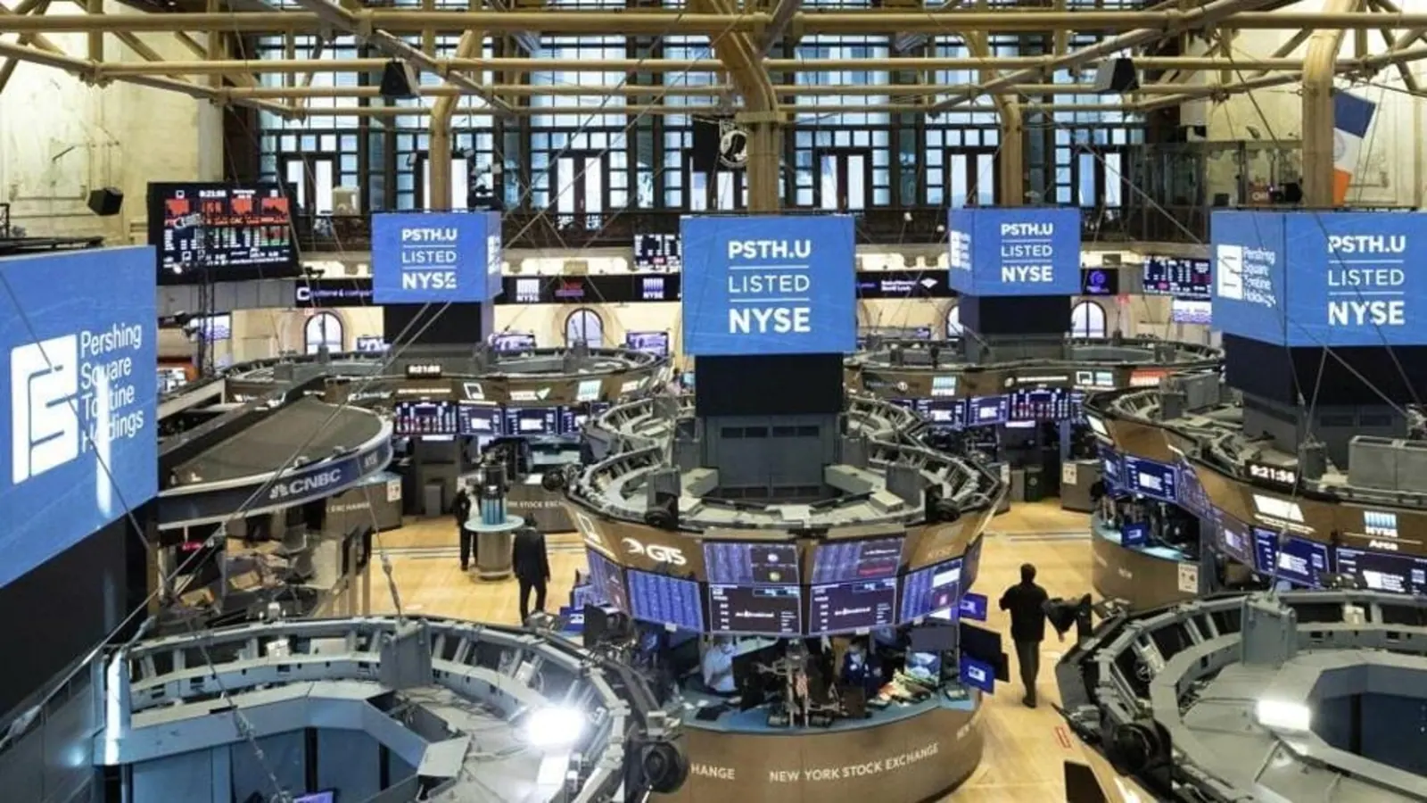 Asian shares retreat as oil climbs back above $100