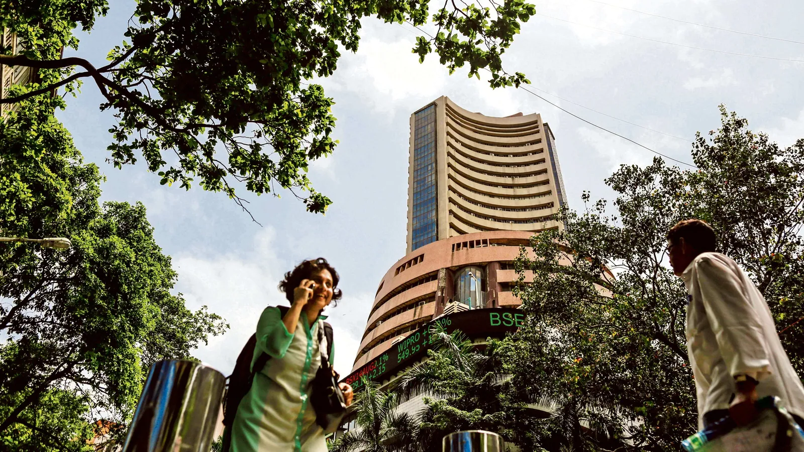 Market bell: Sensex opens in green at 53,621; Nifty above 16,000