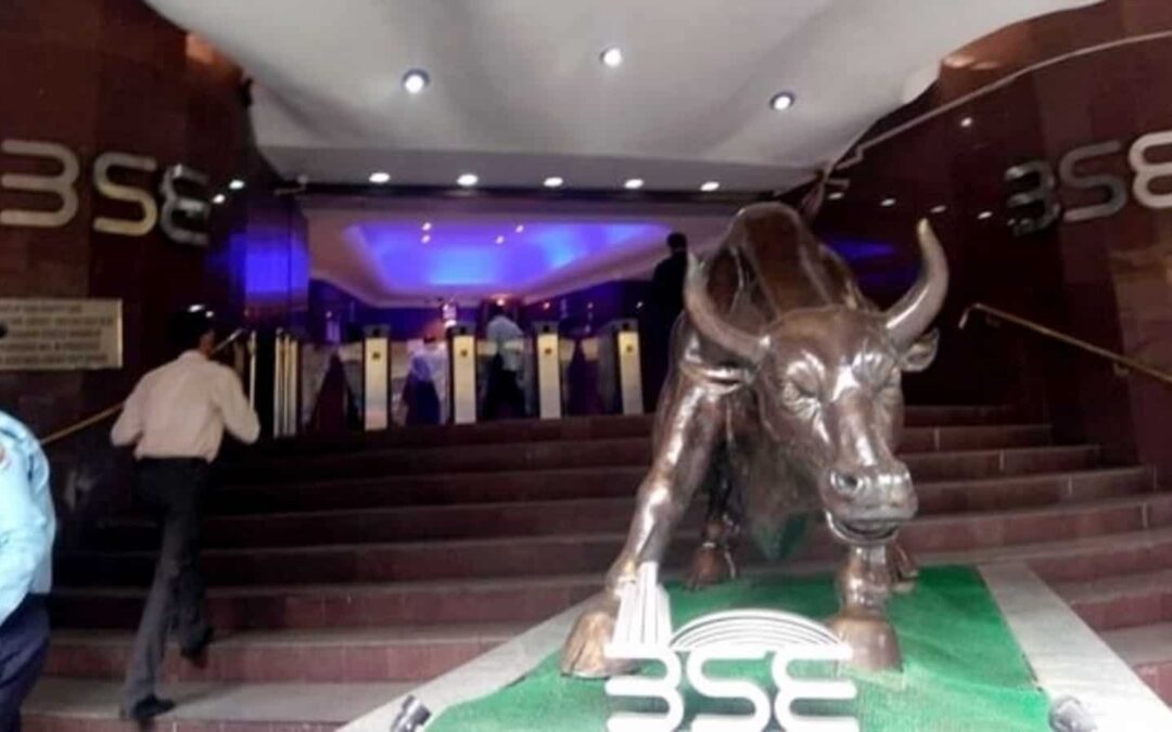 Sensex down by 142 points to 59,463 at end of trading week; Nifty at 17,465